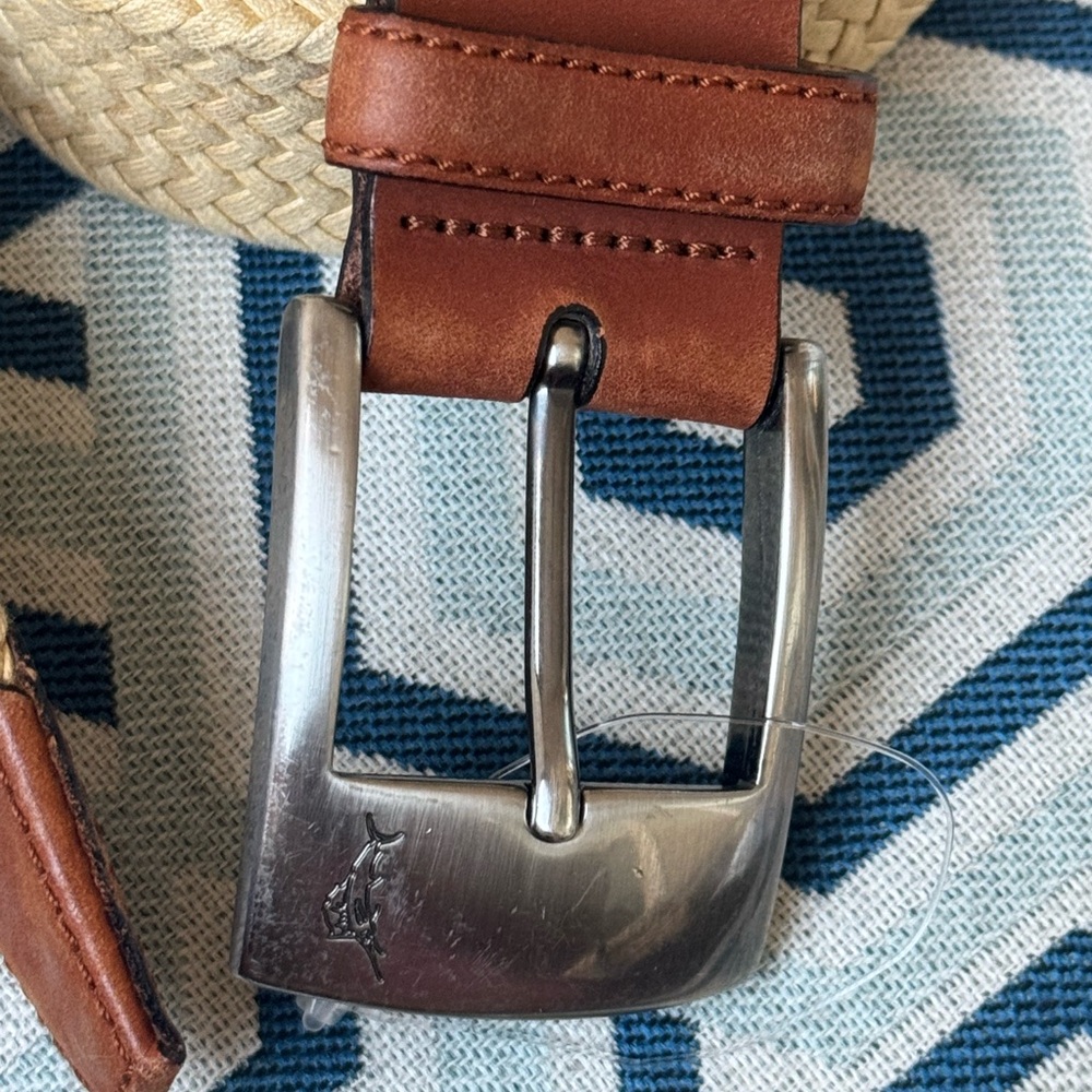 Tommy Bahama belt size size 36 like new - Picture 2 of 9